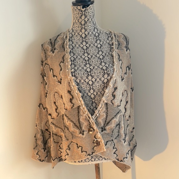 Free People Tan and Black Open Front Butterfly Kimono - Picture 2 of 12